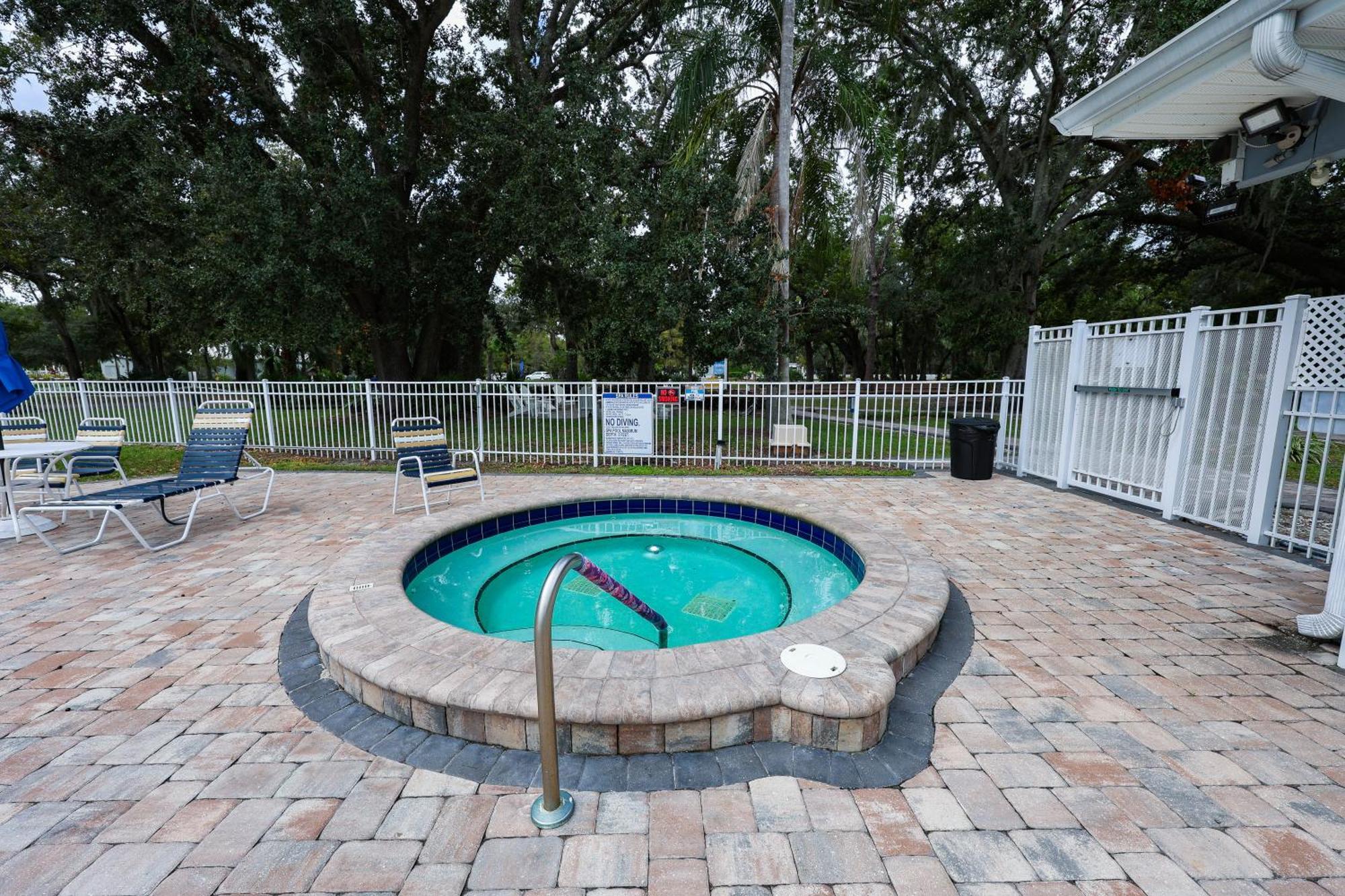 New! Family Cottage Near Disney-Sleep 6 Kissimmee Luaran gambar